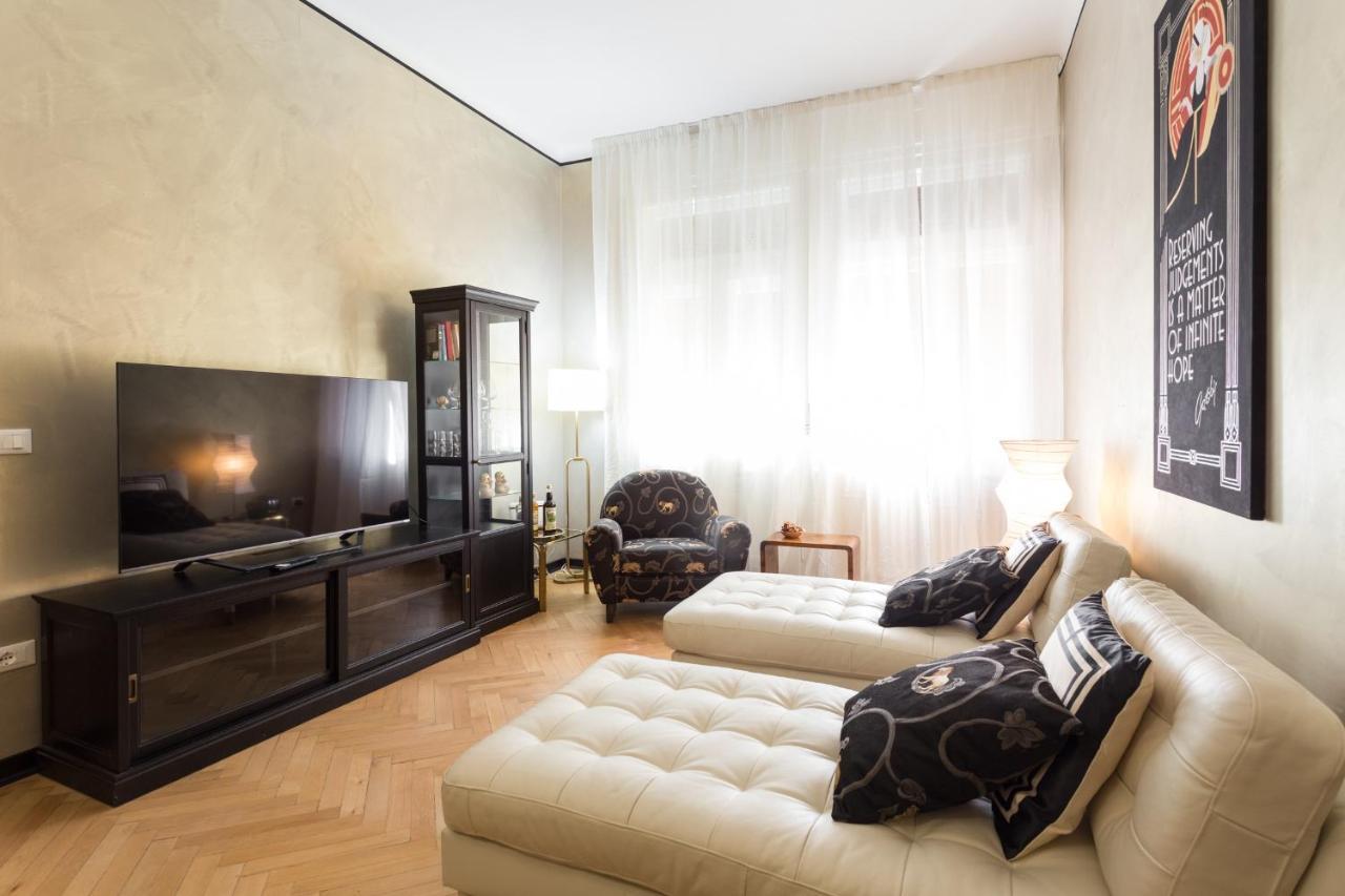La Casa Di Gatsby Lusso In Pieno Centro Con Parcheggio Apartment Gorizia Ngoại thất bức ảnh